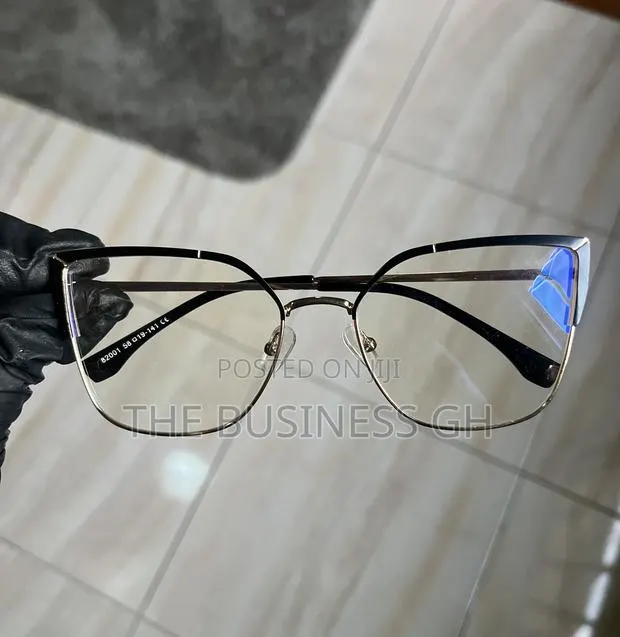 Black Optical Frames for Women · Photo 1