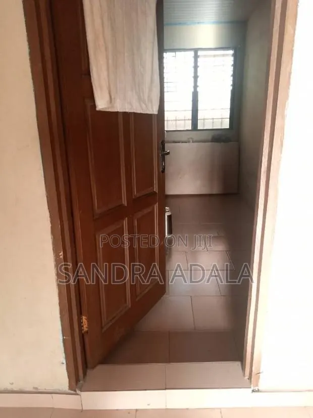 Furnished 2bdrm Shared Apartment in West Hills Mall Area for rent · Photo 1