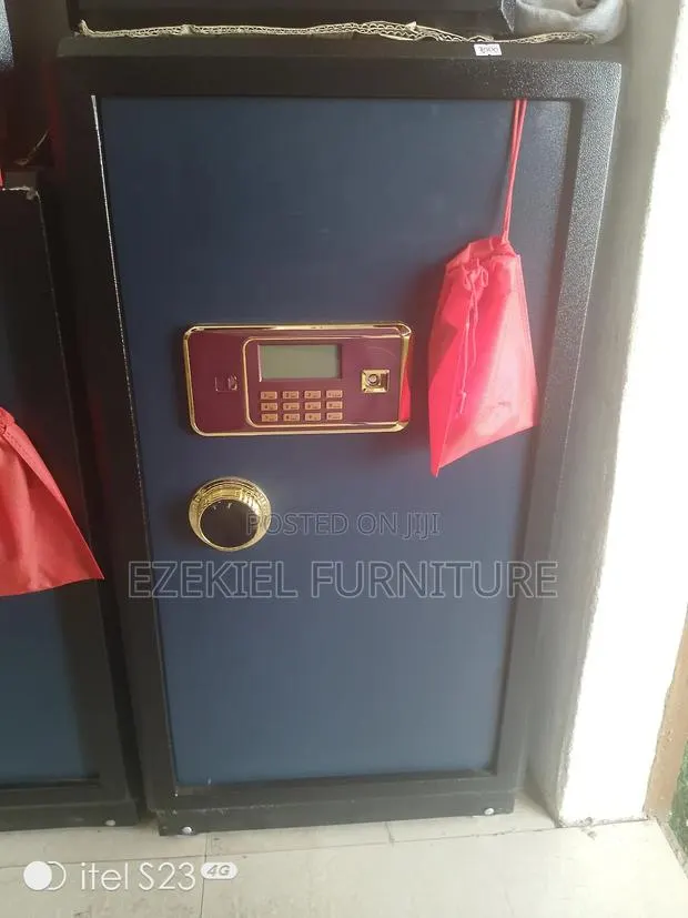 Fireproof Money And Valuable Safe · Photo 1