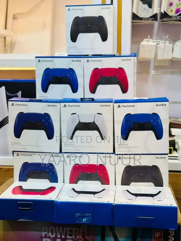 Ps5 Original Controllers · Photo 1