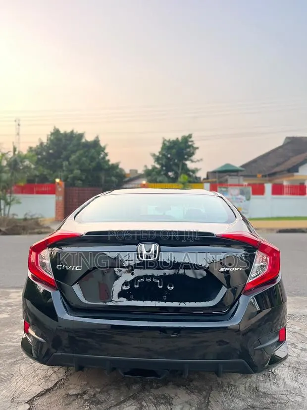 Honda Civic Sport Sedan 2020 Black · Photo 1