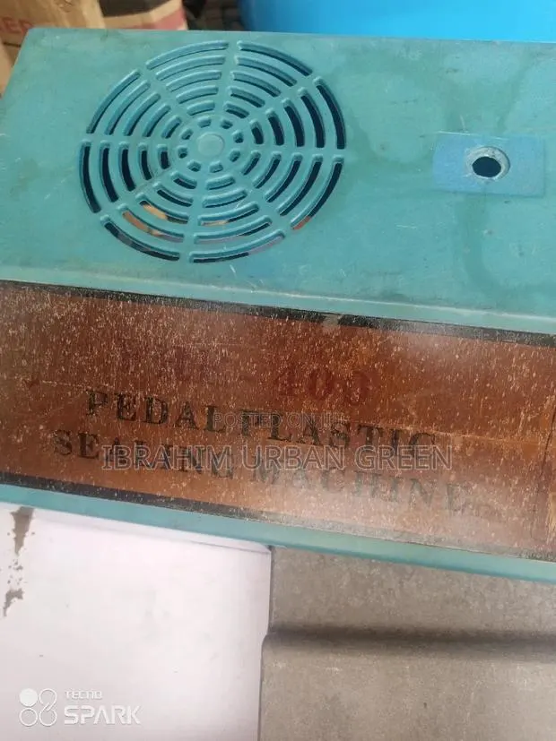 Pedal Plastic Sealing Machine 400 · Photo 1
