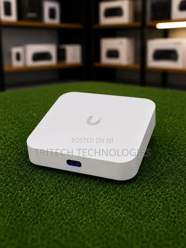 Ubiquiti Unifi Multi-Wan Cloud Gateway Ultra | Ucg-Ultra · Photo 1