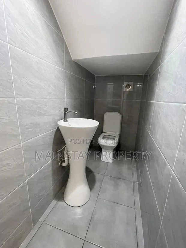 4bdrm House in Mainstay Estates, Old Ashomang for sale · Photo 5