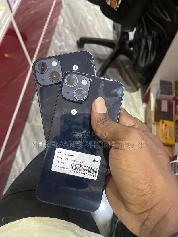 Apple iPhone 13 128 GB Black · Photo 1