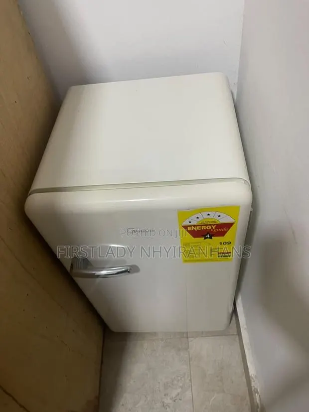 Midea Fridge for Sale · Photo 1