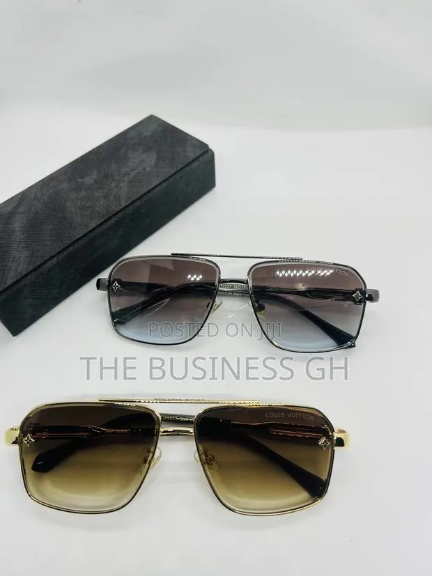 Louis Vuitton Sunglasses · Photo 1