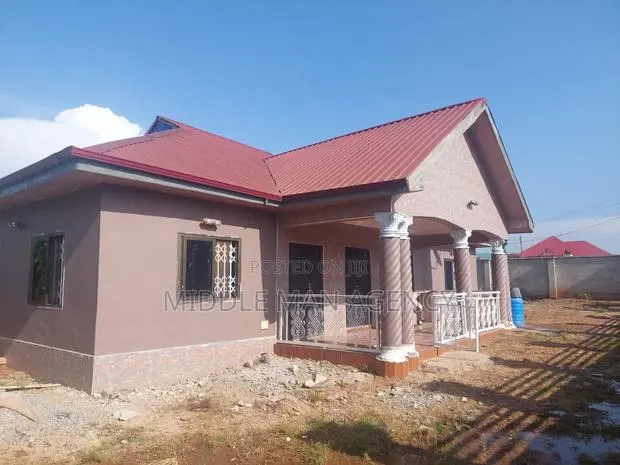 Furnished 4bdrm House in Middle Man Agency, Ejisu-Juaben Municipal · Photo 1