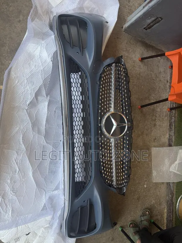 Mercedes Benz C300 2016,2018,2017,2019,Front Bumper Complete · Photo 1
