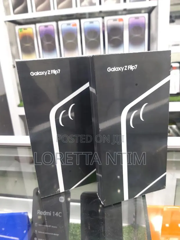 New Samsung Galaxy Z Flip7 512 GB Black · Photo 1