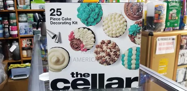 The Cellar 25 Piece Cake Decorating Kit · Photo 1