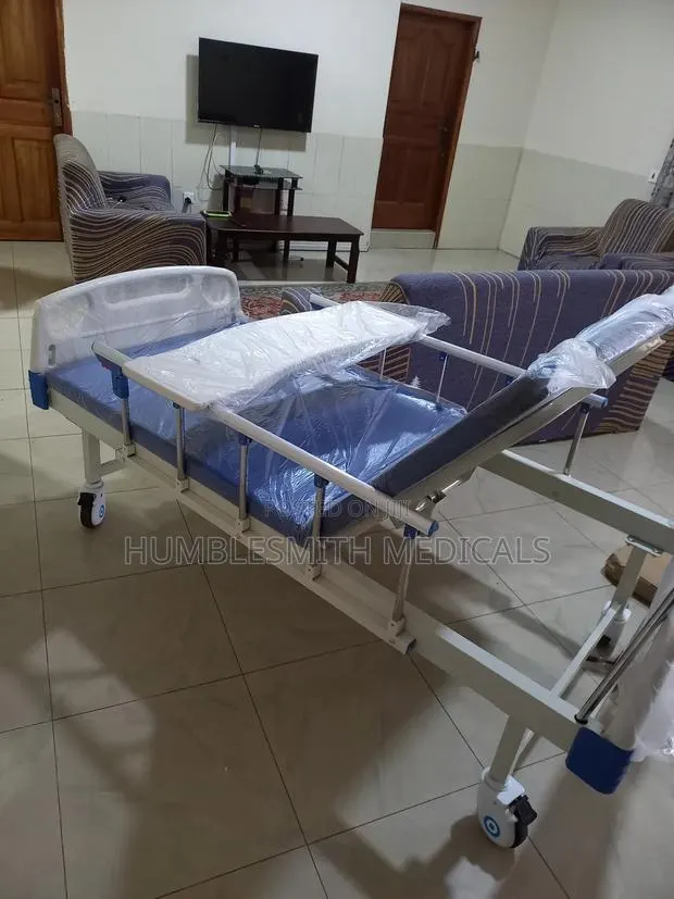 Hospital Bed 1 Crank With Mattress · Photo 1