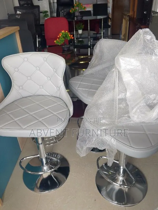 Quality Bar Chair · Photo 1