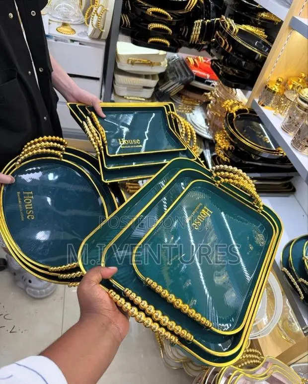 3 Piece Luxury Serving Tray · Photo 1