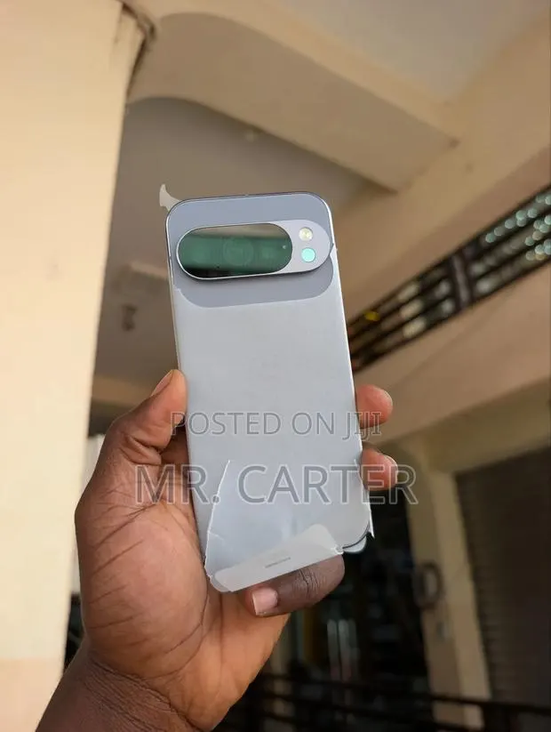 New Google Pixel 10 Pro 256 GB Gray · Photo 1
