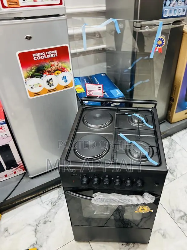Affordable Volcano 2 Gas + 2 Electric Freestanding Cooker(Black) · Photo 1