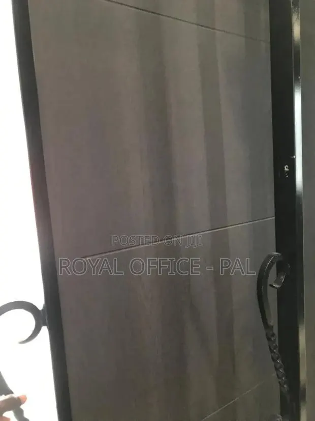 Freshly Crafted Natural Wooden Interior Doors · Photo 1