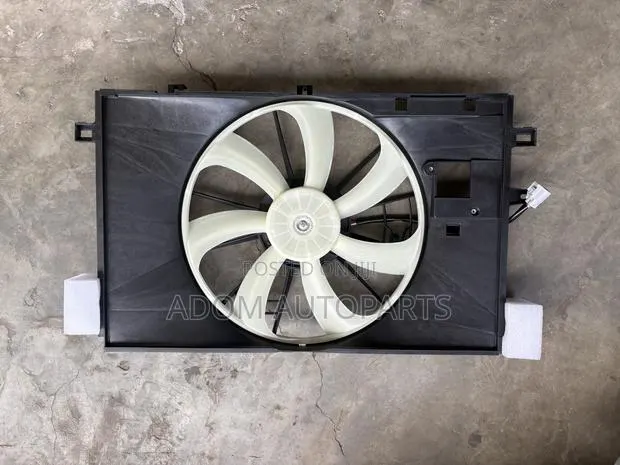 Toyota CHR Radiator Fan 2018 2019 2020 2021 2022 · Photo 1