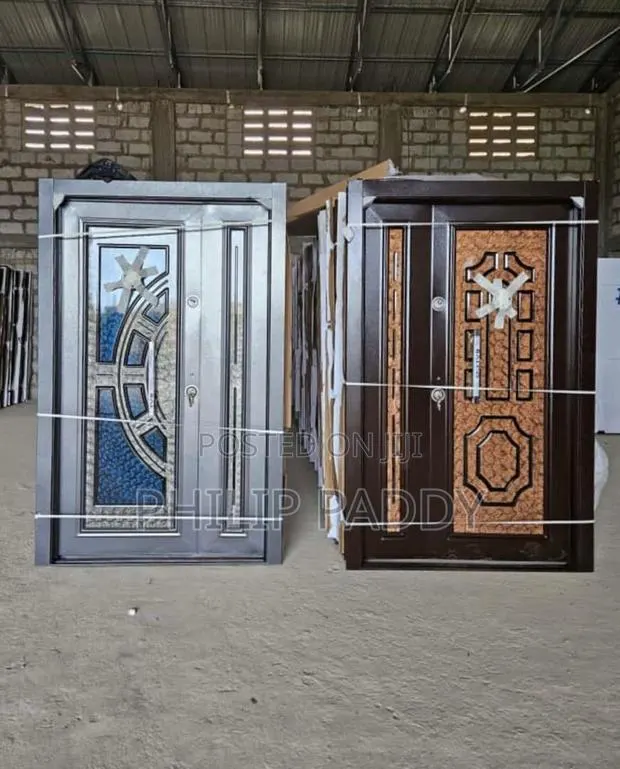 Heavy Door · Photo 1