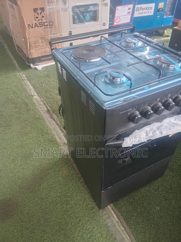 Volcano Heavy-Duty Gas Cooker – 4 Burners With Large Oven for Cooking · Photo 1