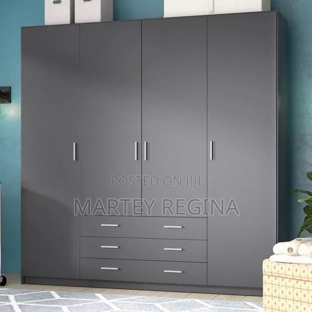 Luxury Wardrobe · Photo 1
