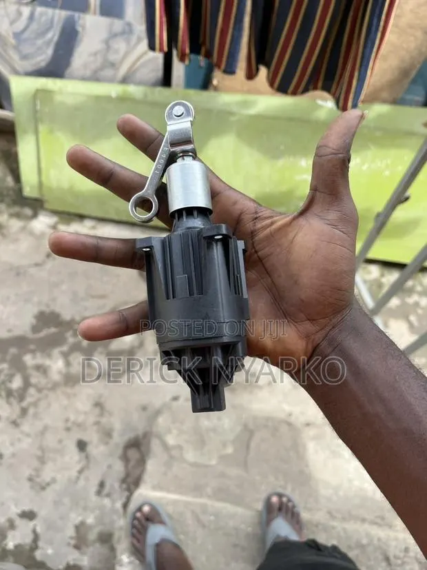 Honda CRV / Civic Turbocharger Actuator or Sensor · Photo 1