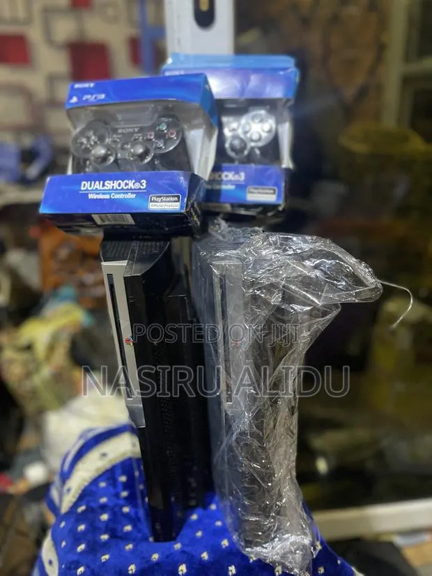 Ps3 Standard With 10-15 Games Loaded ,Home Use · Photo 1