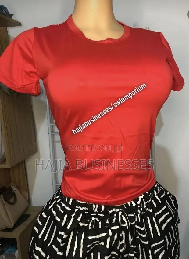 Basic Top for Ladies · Photo 1