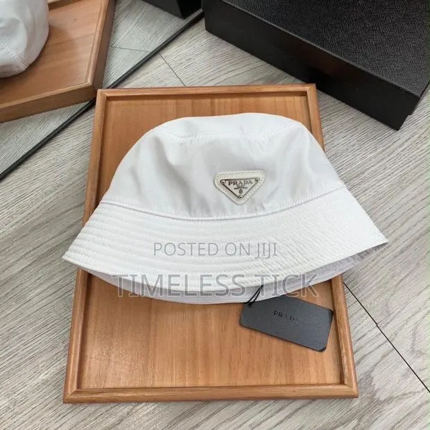 Prada Unisex Hat · Photo 1