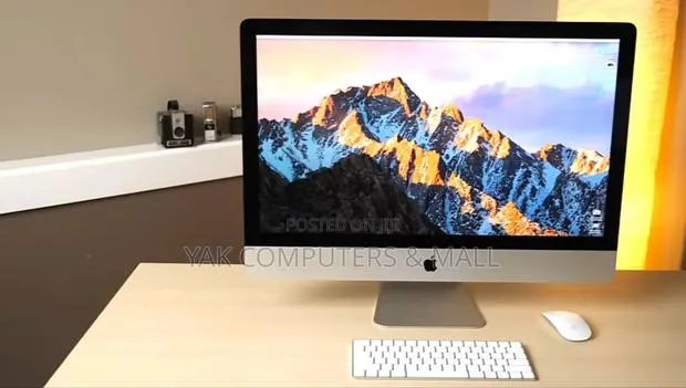 Desktop Computer Apple iMac 32GB Intel Core I7 SSD 512GB · Photo 1