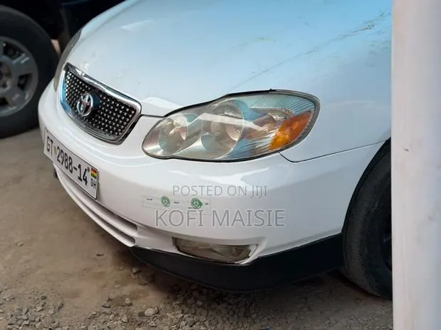 Toyota Corolla S 4dr Sedan (1.8L 4cyl 4A) 2009 White · Photo 1