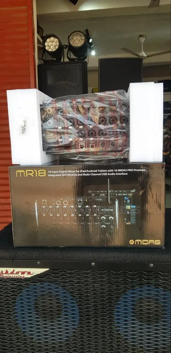 Midas Mr18 Digital Mixer for iPad/Android · Photo 1