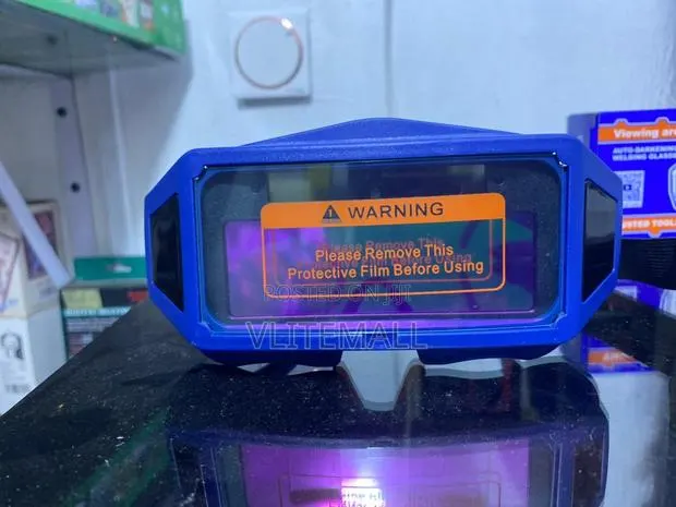 Wadfow Auto Darkening Welding Glasses · Photo 1