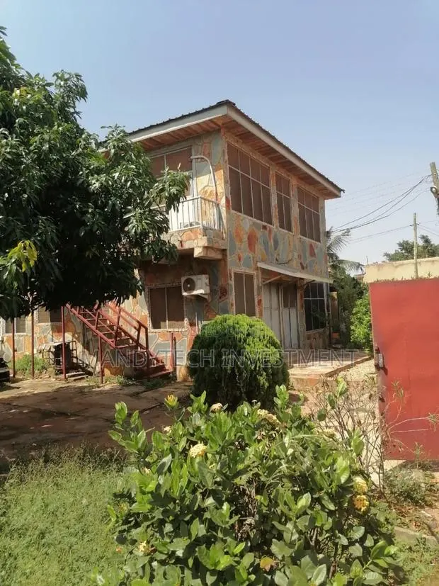 4bdrm House in Cemetery Area for sale · Photo 1