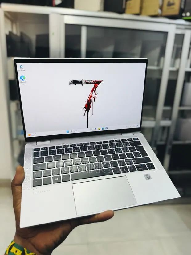 Laptop HP EliteBook x360 1030 G7 32GB Intel Core i7 SSD 512GB · Photo 1