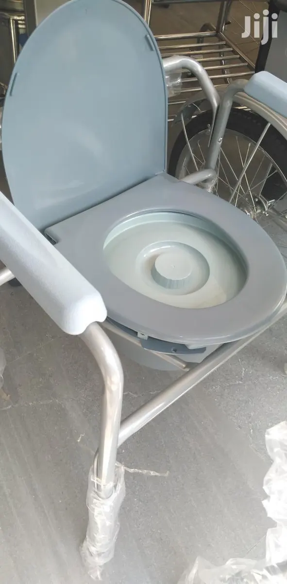 Commode Seat · Photo 1