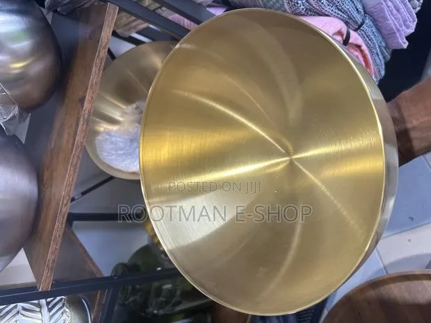 Golden Luxe Stainless Steel Serving Big Bowl · Photo 1