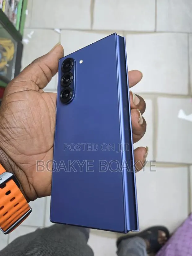 Samsung Galaxy Z Fold6 256 GB Blue · Photo 1