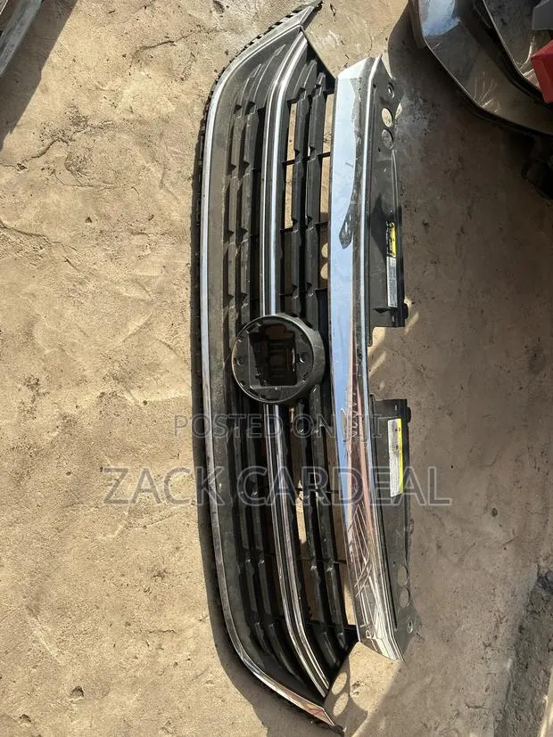 Vw Tiguane 2019-2020 Front Grill Available · Photo 1