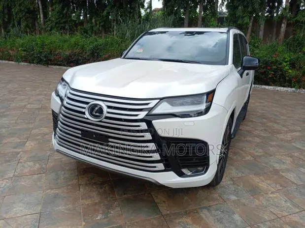 New Lexus LX 600 2024 White · Photo 1