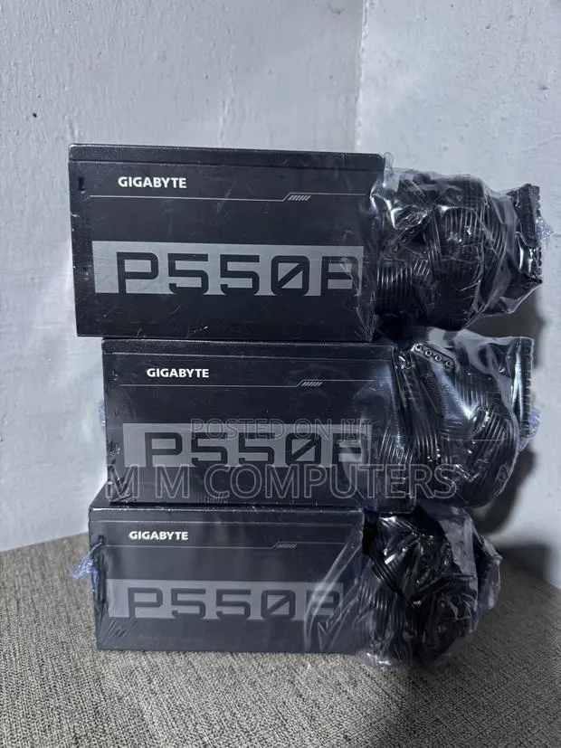 Gigabyte P550B 80+ Bronze · Photo 1