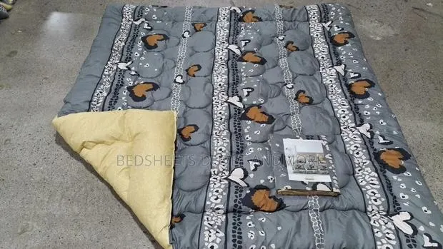 Heart Shaped Design Duvet · Photo 1