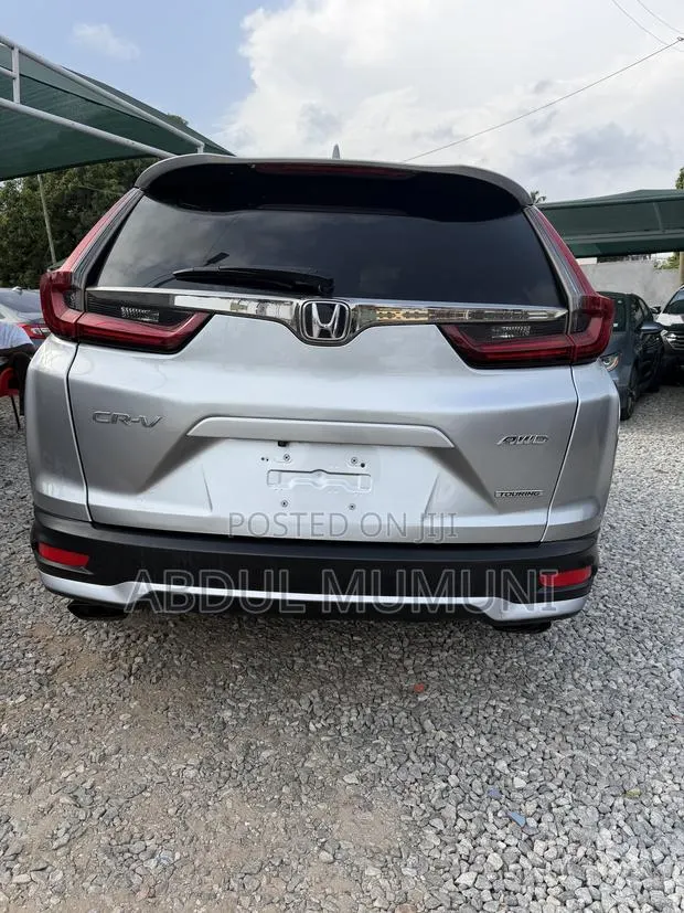 Honda CR-V Touring 2022 Silver · Photo 1