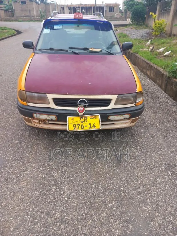 Opel Astra 1997 Red · Photo 1