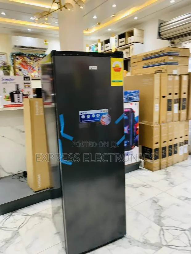 Newly Sealed in Box Upright Freezer Single Door Puf-370 · Photo 1