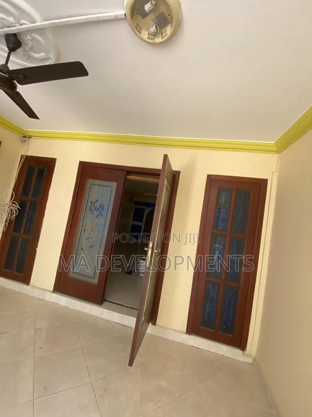 3bdrm Apartment in Madev Realty, Ofankor for rent · Photo 1