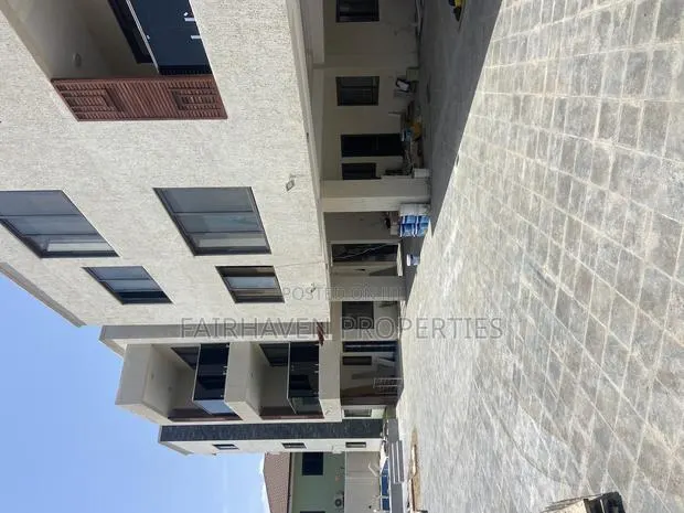 2bdrm Apartment in Tseaddo/Burma Hills, Airport Residential Area · Photo 1