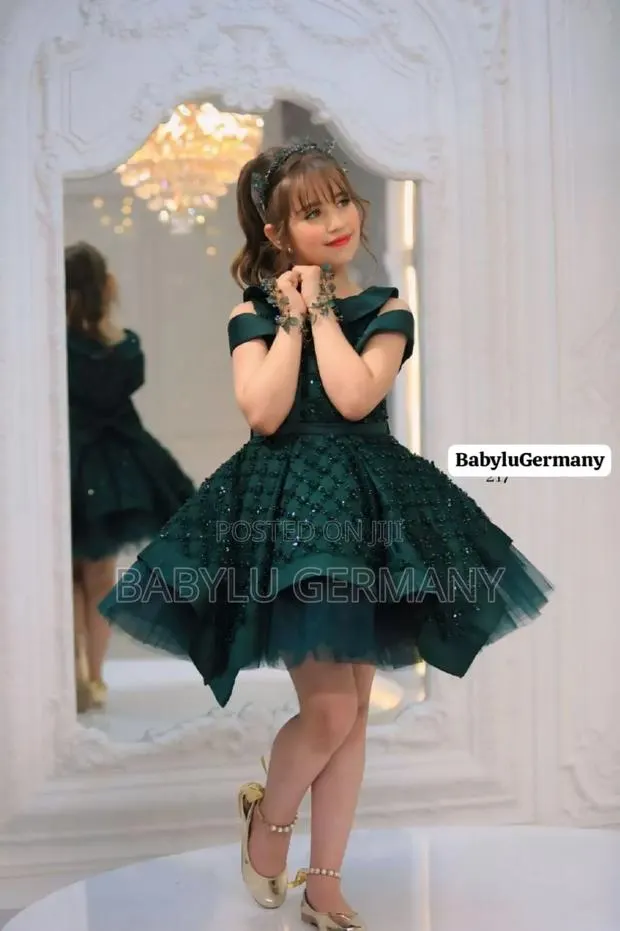 Luxury Turkey Brand Green Ball Gown With Accessories · Photo 1