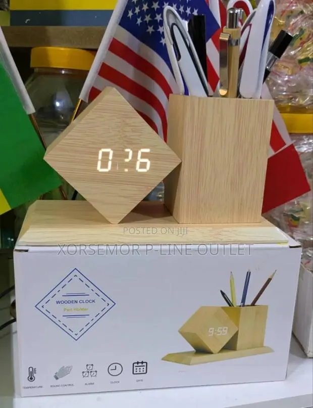 Digital Desktop Clock and Pencil Holder · Photo 1