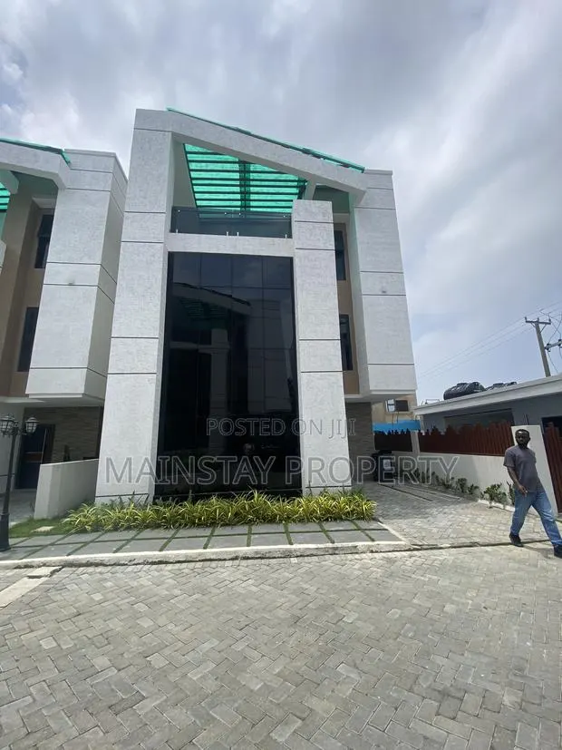 3bdrm Townhouse/Terrace in Mainstay Estates, Tseaddo for sale · Photo 1